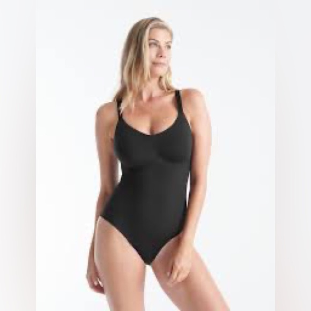 NWOT Knix LuxeLift Wire-free Padded Slimming Shapewear Bodysuit Large Black